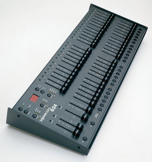 LP 600 Series Consoles